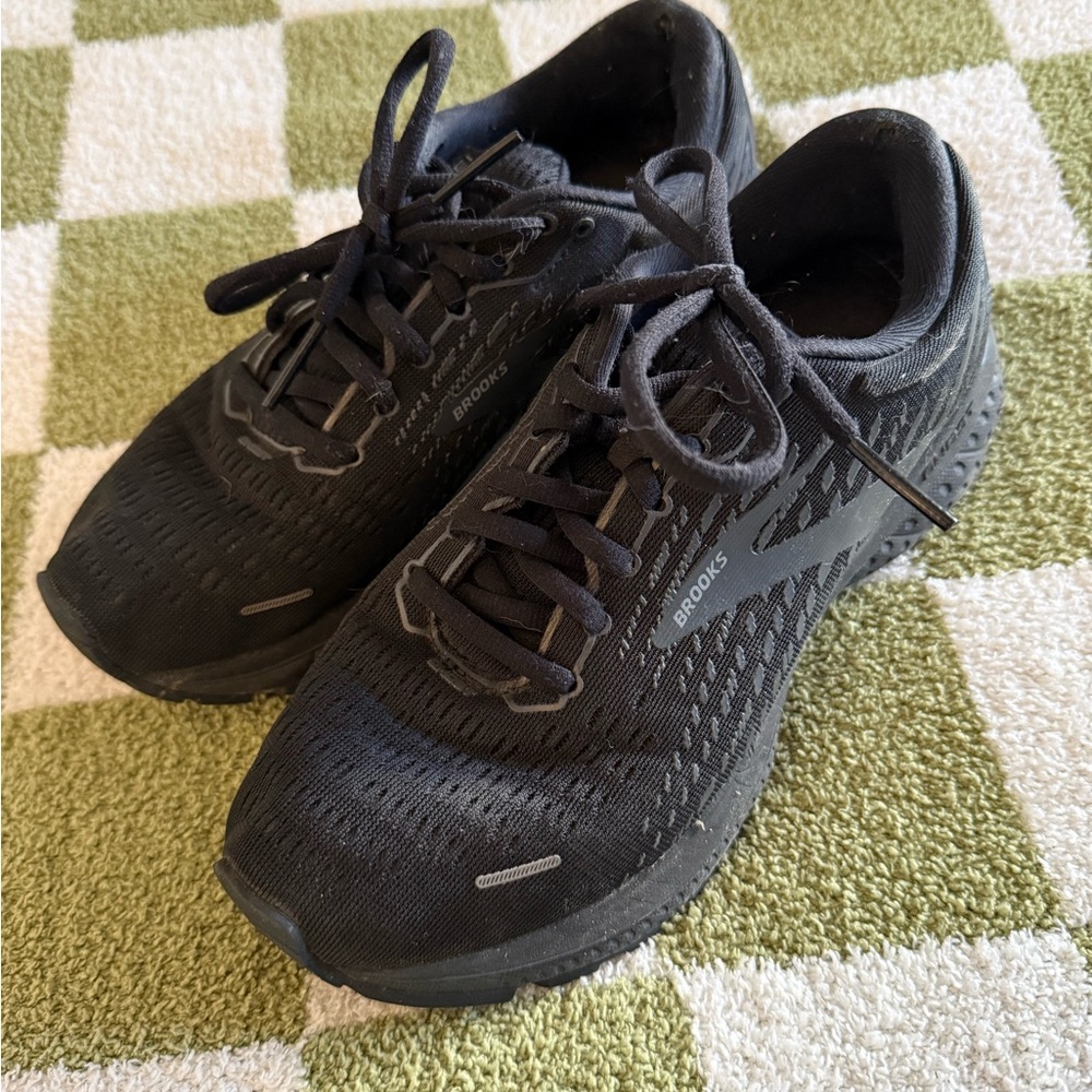 Brooks Women’s Black Shoes